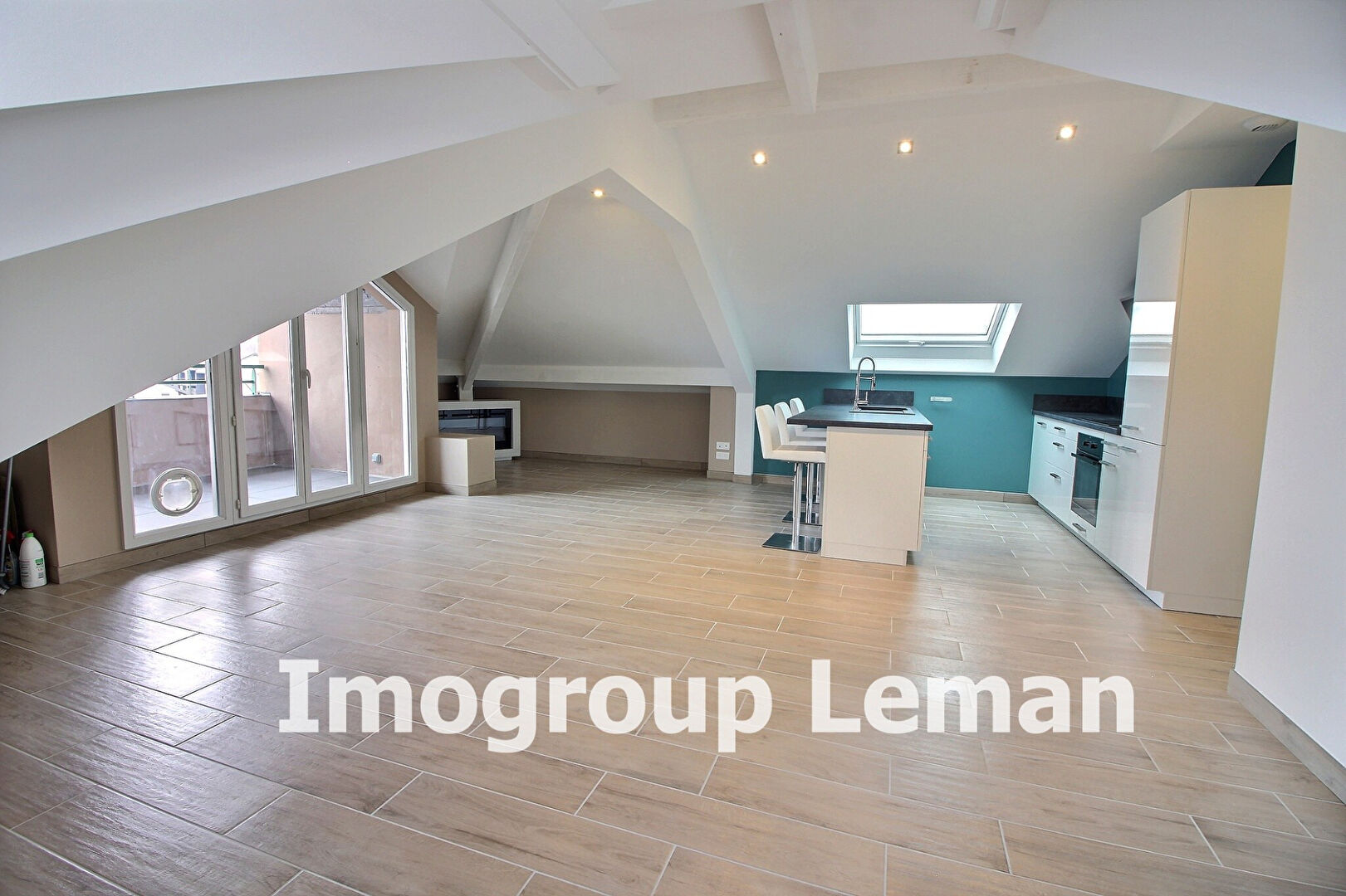 APPARTEMENT T3 MEUBLE - CHENS