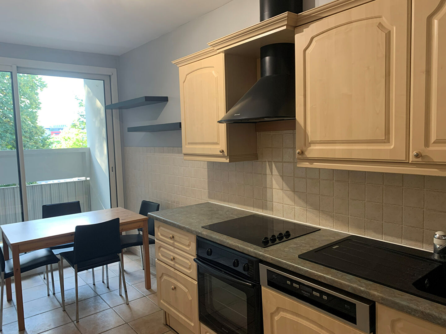 Photo Appartement Ferney Voltaire 4 pièce(s) 85.12 m2 image 2/6