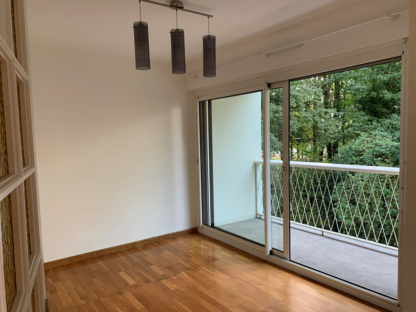 Photo Appartement Ferney Voltaire 4 pièce(s) 85.12 m2 image 6/6