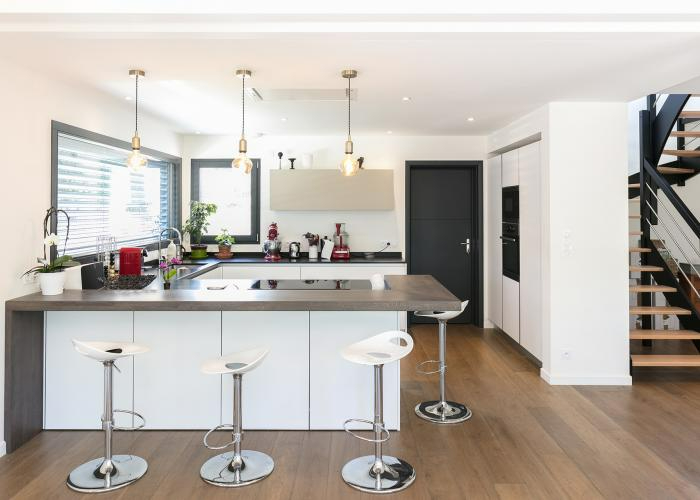 Photo maison meublée ossature bois - 4 chambres- Divonne-les-bains image 3/6