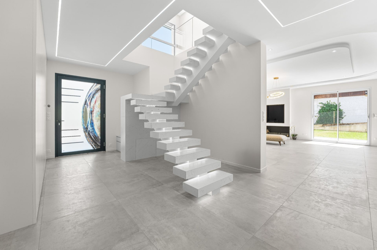 Photo Maison contemporaine de 258m² sur 1070m² de terrain image 2/6
