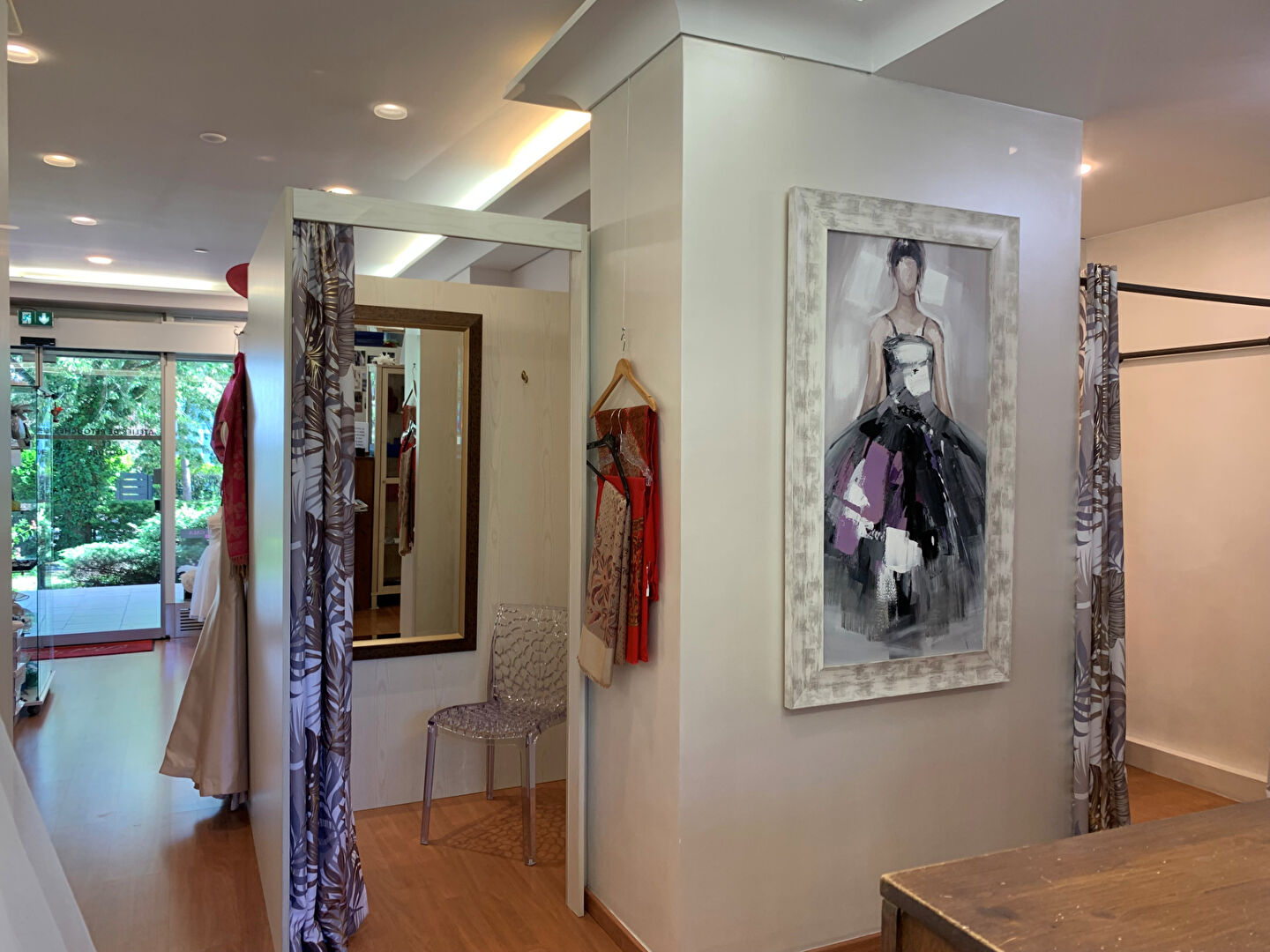 Photo Local commercial Divonne Les Bains 73 m2 image 3/3