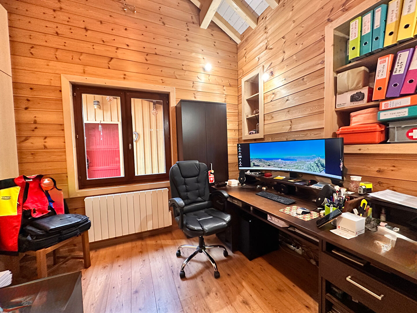 Photo Chalet Perrignier 5 pièce(s) 115 m2 avec ses dépendances ! image 5/6