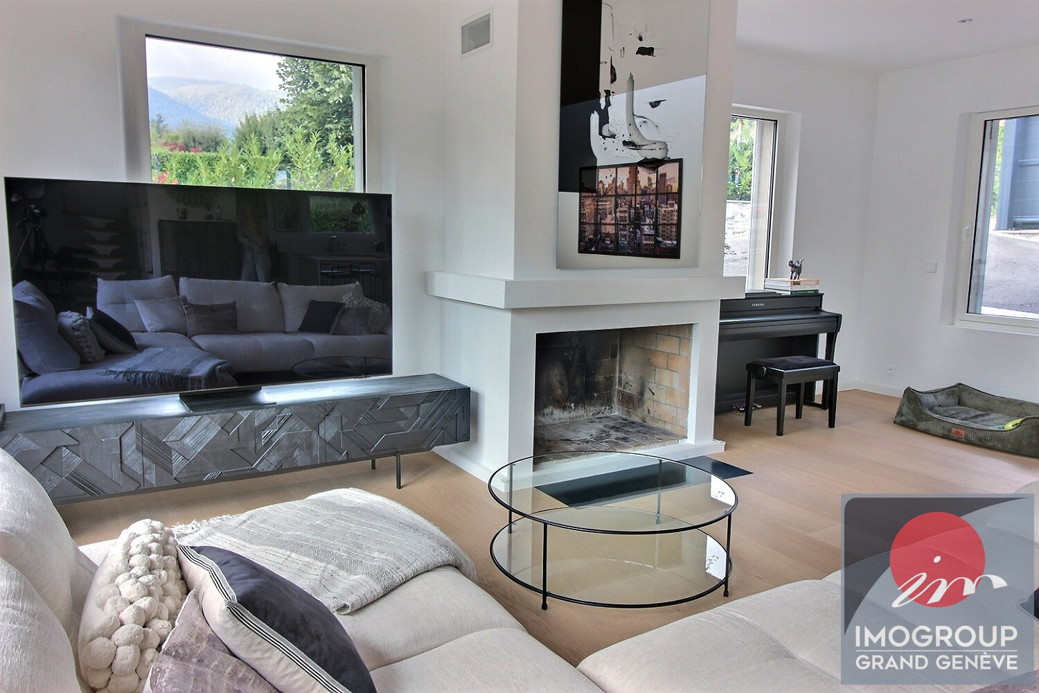 Photo Maison D'architecte Divonne Les Bains 7 pièce(s) - 230 m² de confort et d'élégance image 2/6