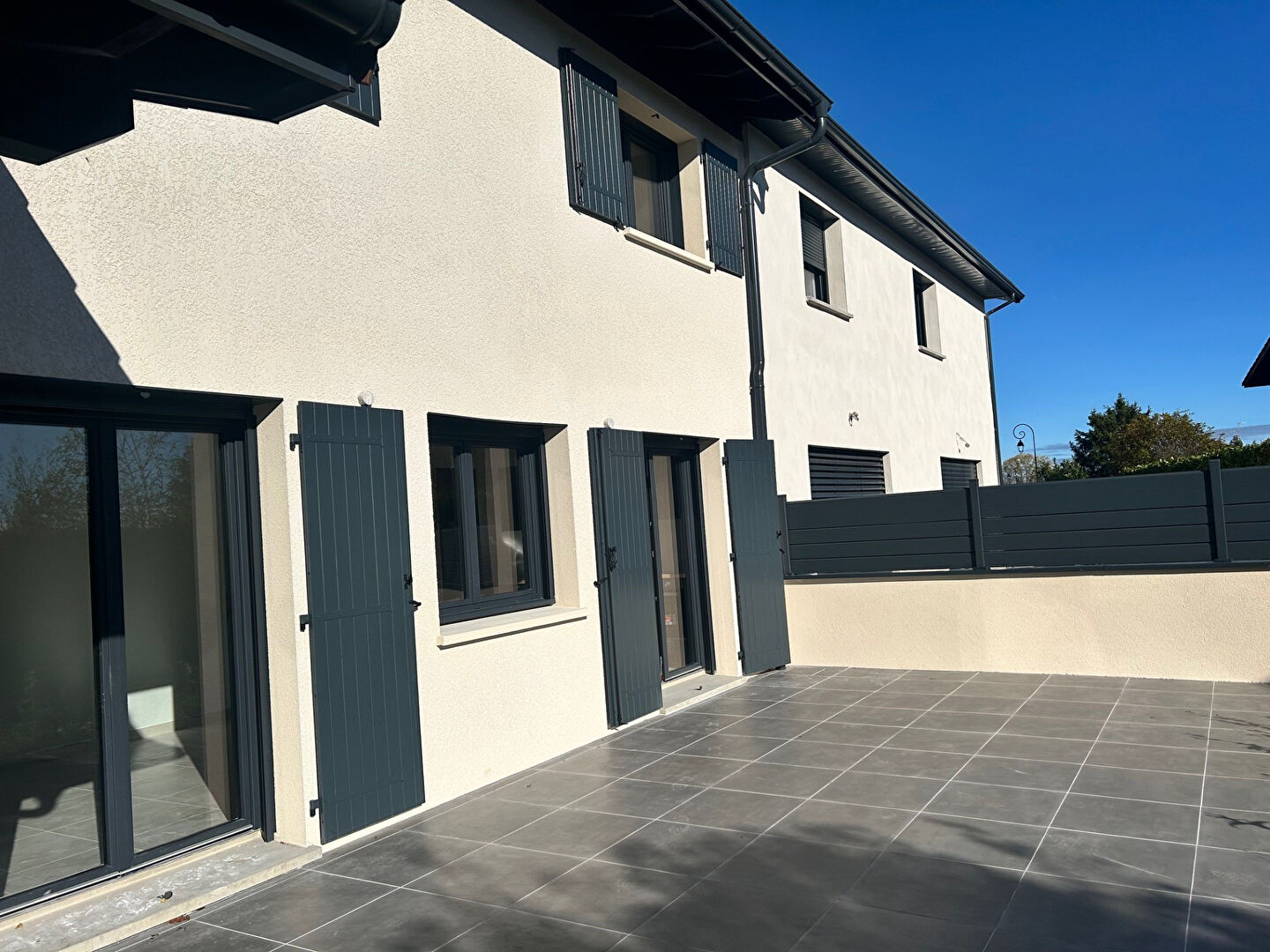 Appartement Segny 3 pièce(s) 76.47 m2