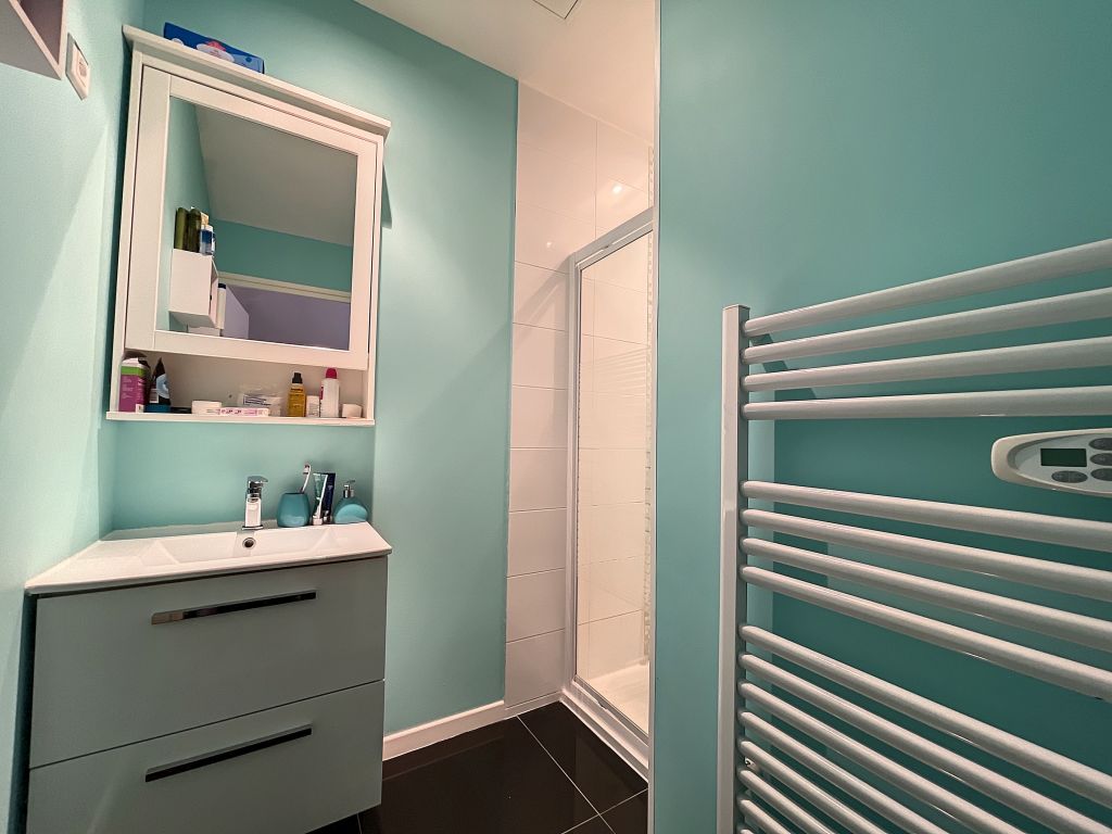 Photo A VENDRE - SECTEUR RUE DE CERNAY - DUPLEX DE TYPE 3 image 5/6