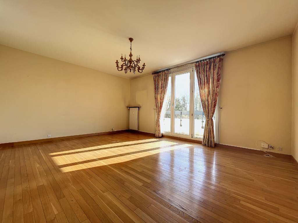 Photo A VENDRE - REIMS  COURLANCY - APPARTEMENT DE TYPE 4 image 2/6