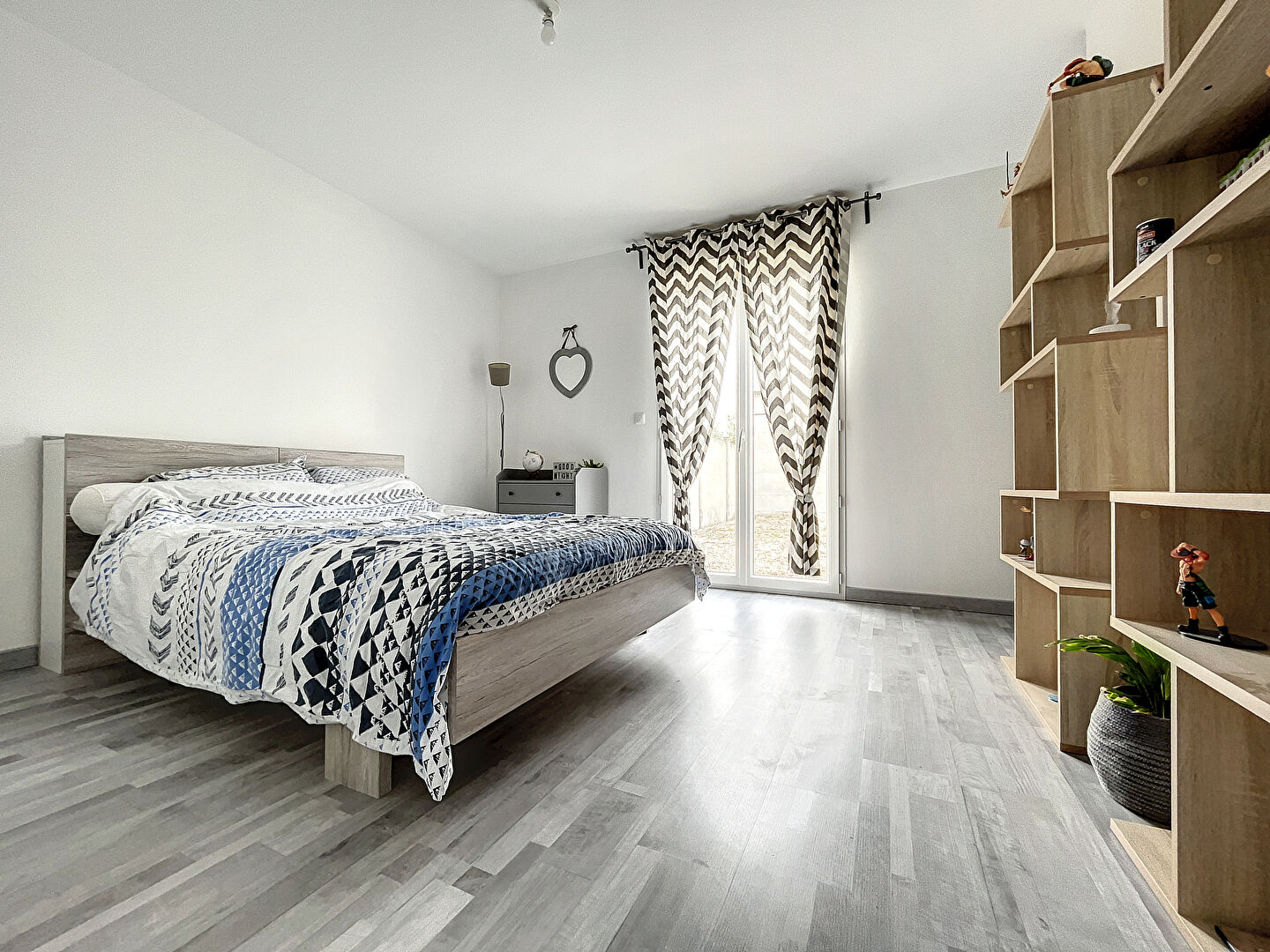 Photo À VENDRE - MOURMELON-LE-GRAND- MAISON TYPE 6 - CONSTRUCTION RÉCENTE image 5/6