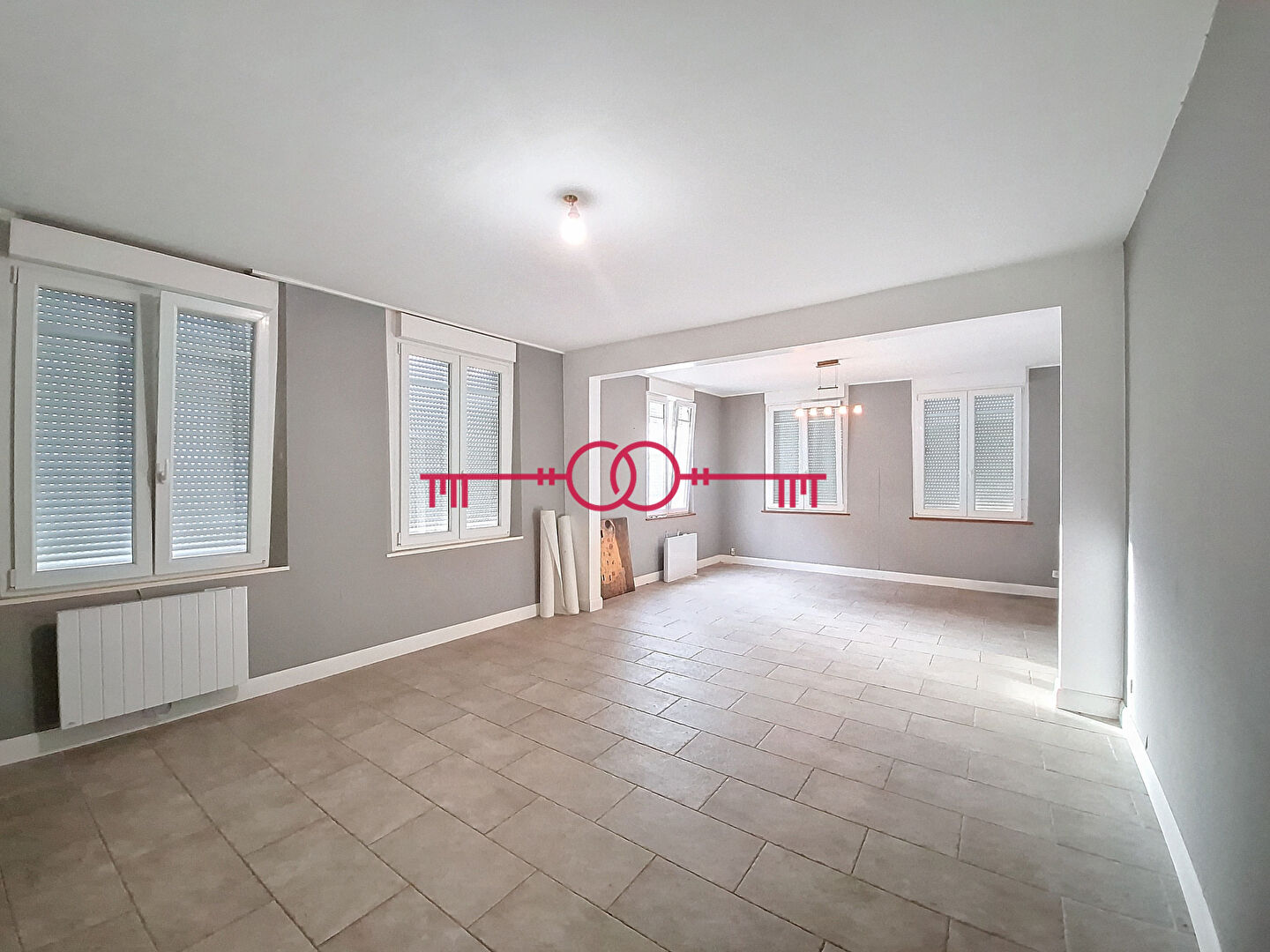 Photo Maison Suippes 6 pièce(s) 173m2 4 Chambres image 3/6