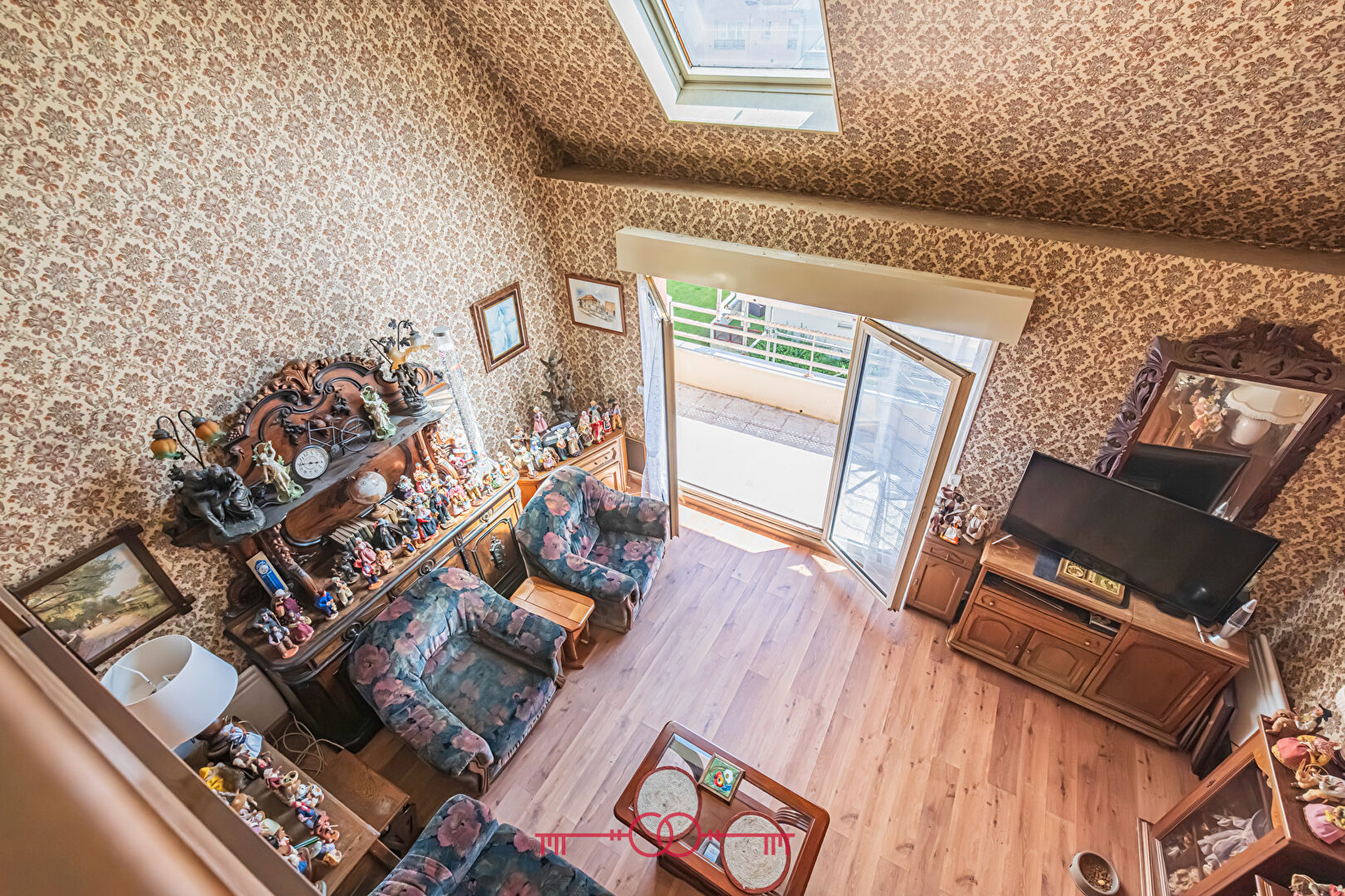 Photo À VENDRE EN EXCLUSIVITÉ - À ÉPERNAY - APPARTEMENT DUPLEX DE TYPE 4 image 3/6