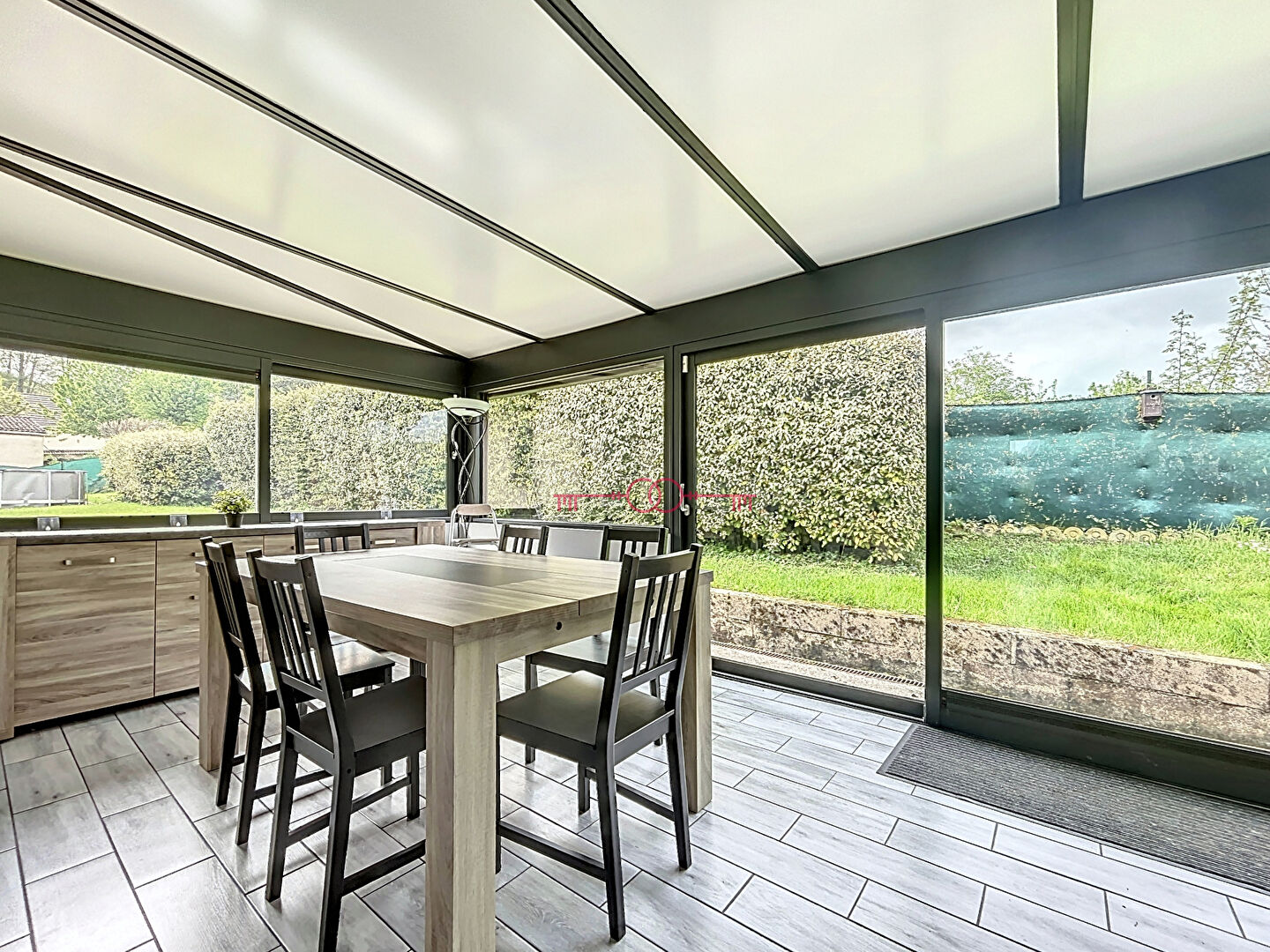 Photo Pavillon sur-sous sol partiel semi-enterré à Ville-en-Selve image 2/6