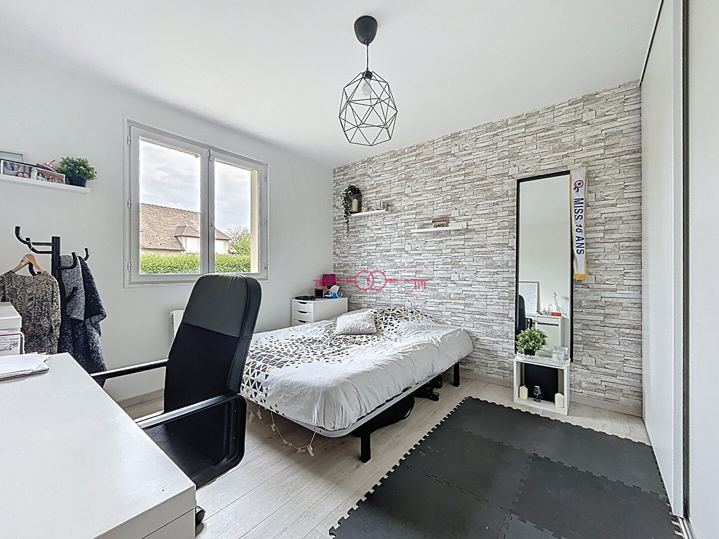 Photo Pavillon sur-sous sol partiel semi-enterré à Ville-en-Selve image 3/6