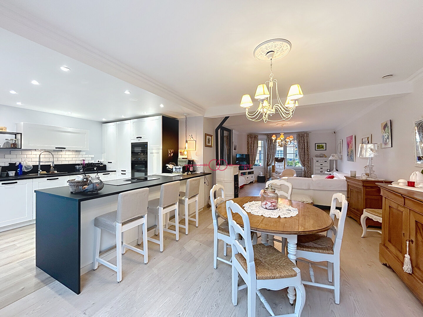 À VENDRE - MAISON DE TYPE 5 - À TINQUEUX