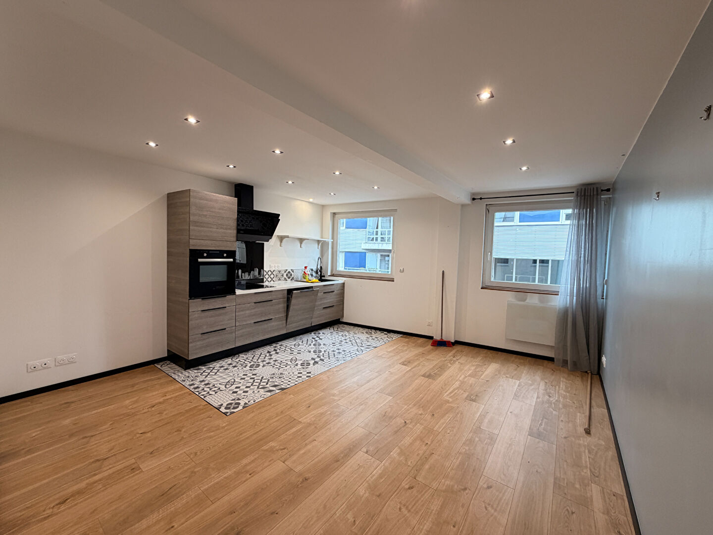 Photo Appartement 2 pièces 46.86 m2 image 1/6