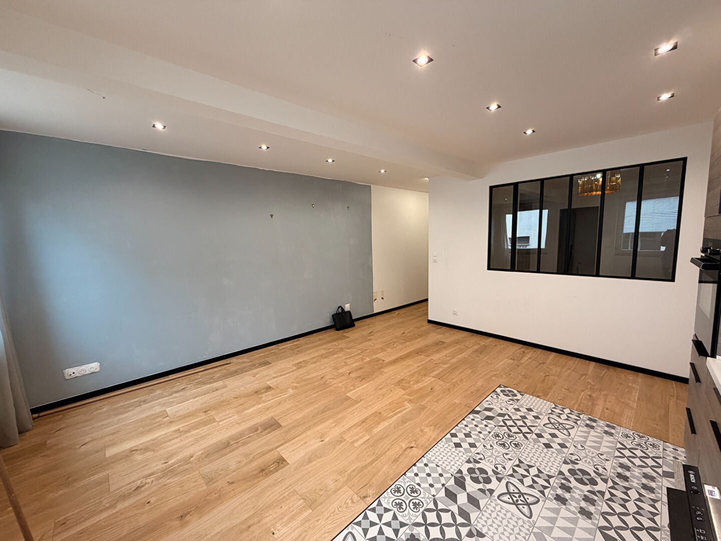 Photo Appartement 2 pièces 46.86 m2 image 2/6