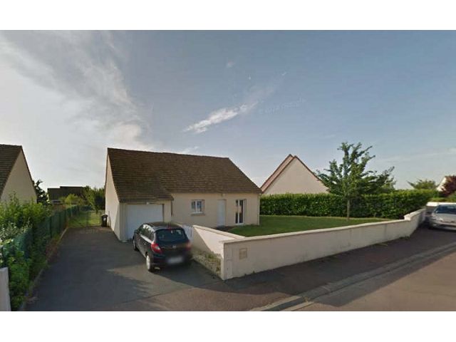 A LOUER A FEUGUEROLLES BULLY UNE MAISON PLAIN-PIED 3 CHAMBRES AVEC JARDIN