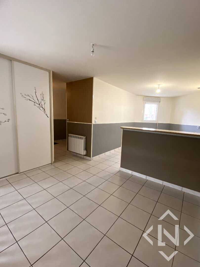 Photo À LOUER À VERSON MAISON ACCOLÉE 3 CHAMBRES JARDIN image 4/6