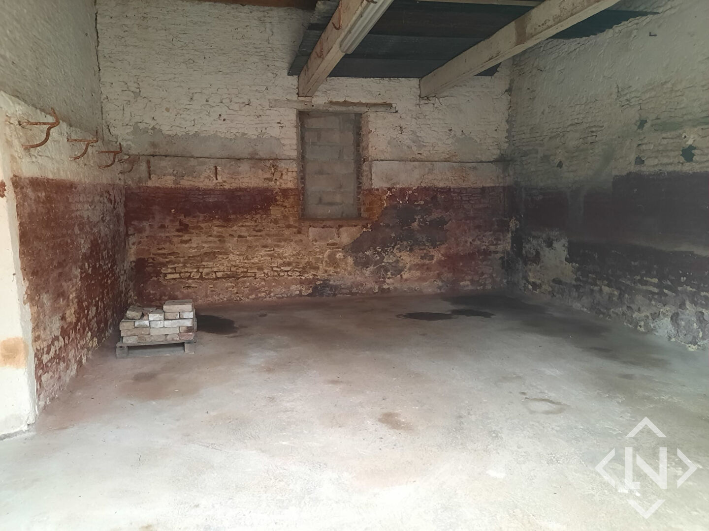 A LOUER GARAGE MEZIDON CANON