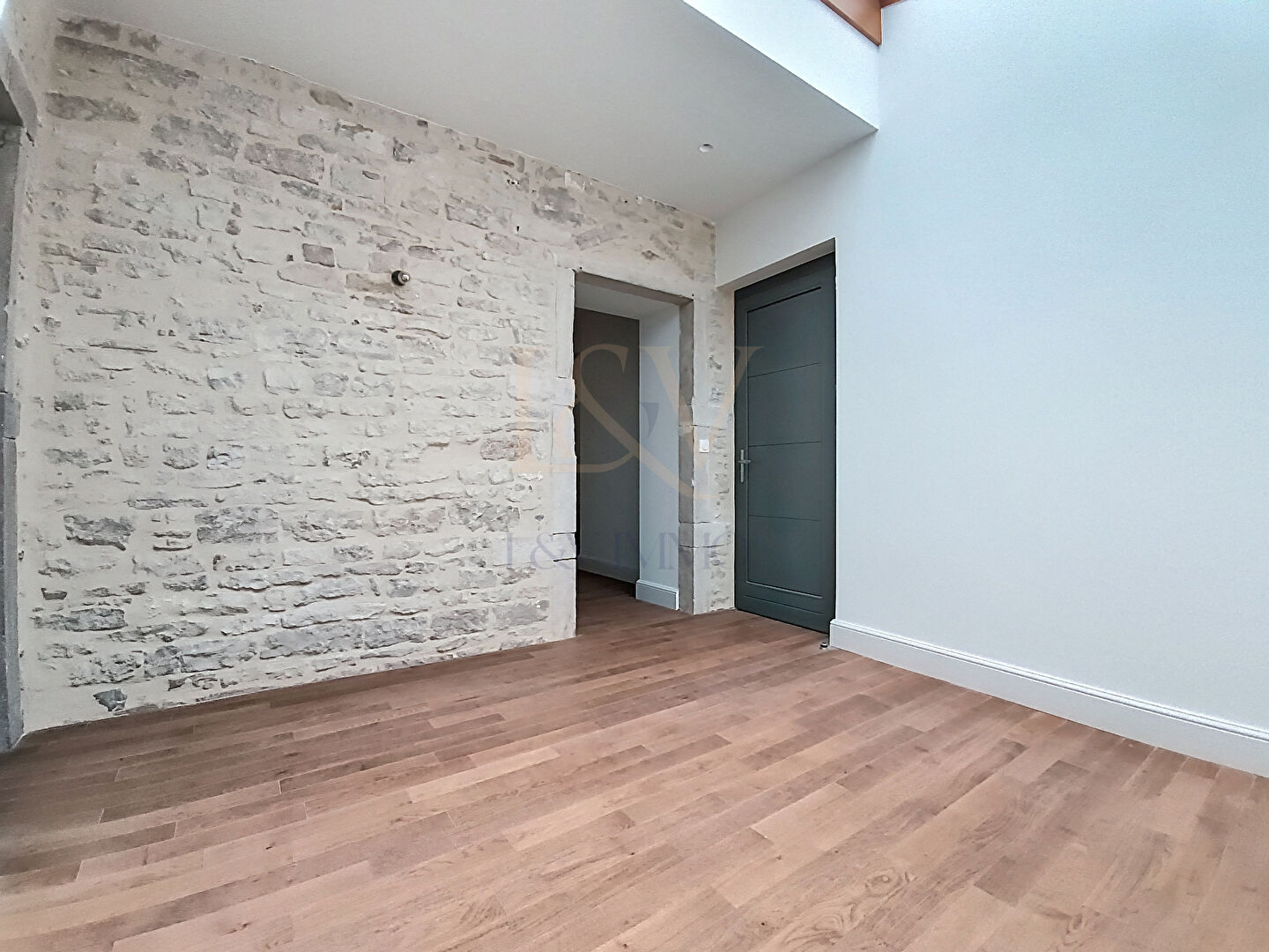 Agence immobilière de L, V IMMO Macon