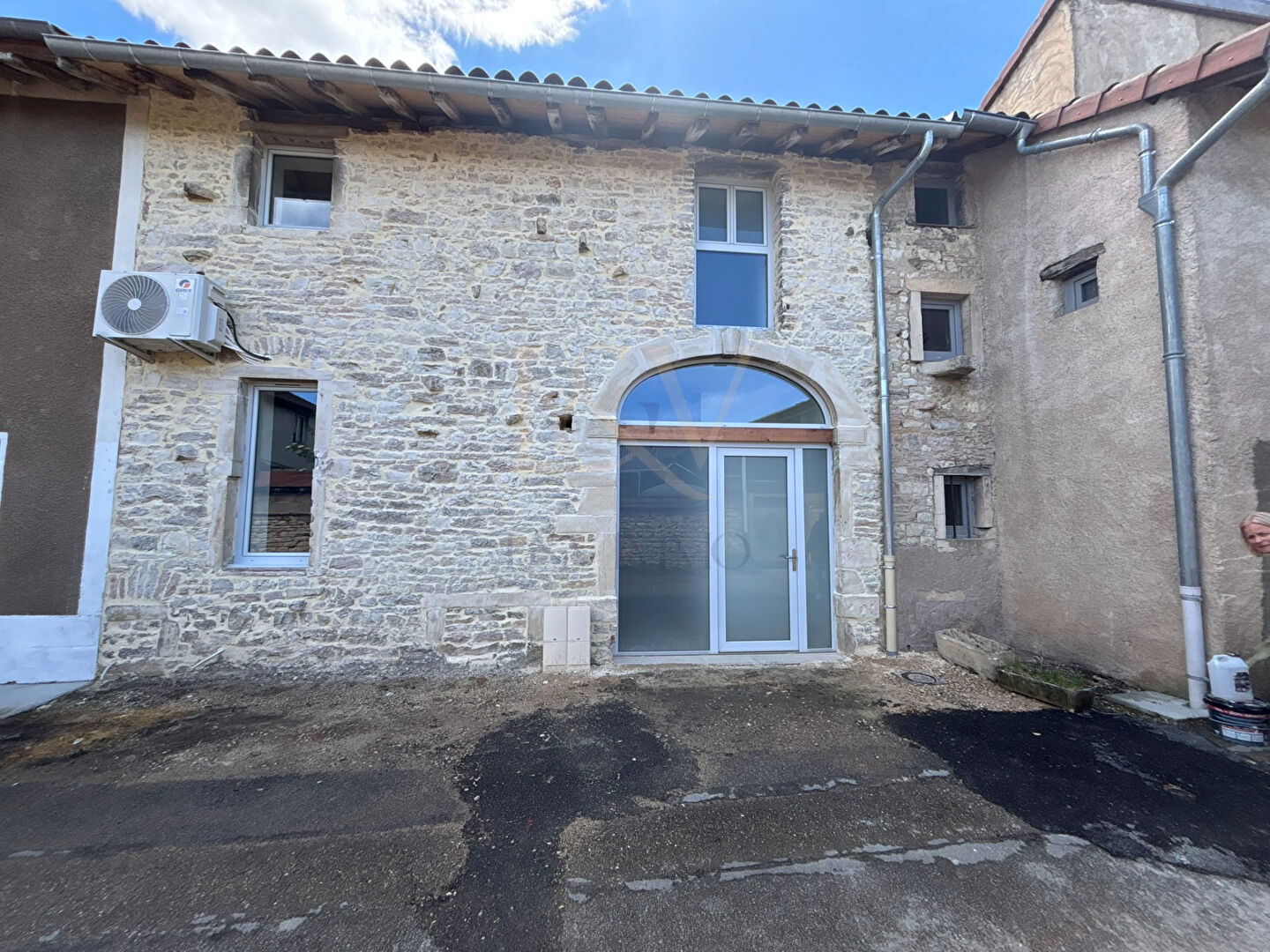 Agence immobilière de L, V IMMO Macon
