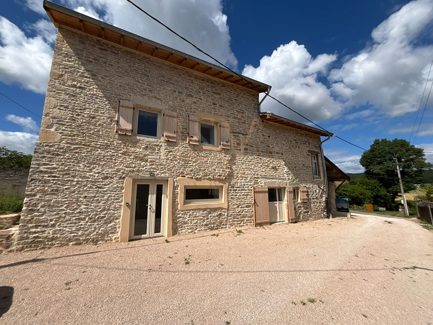 Agence immobilière de L, V IMMO Macon
