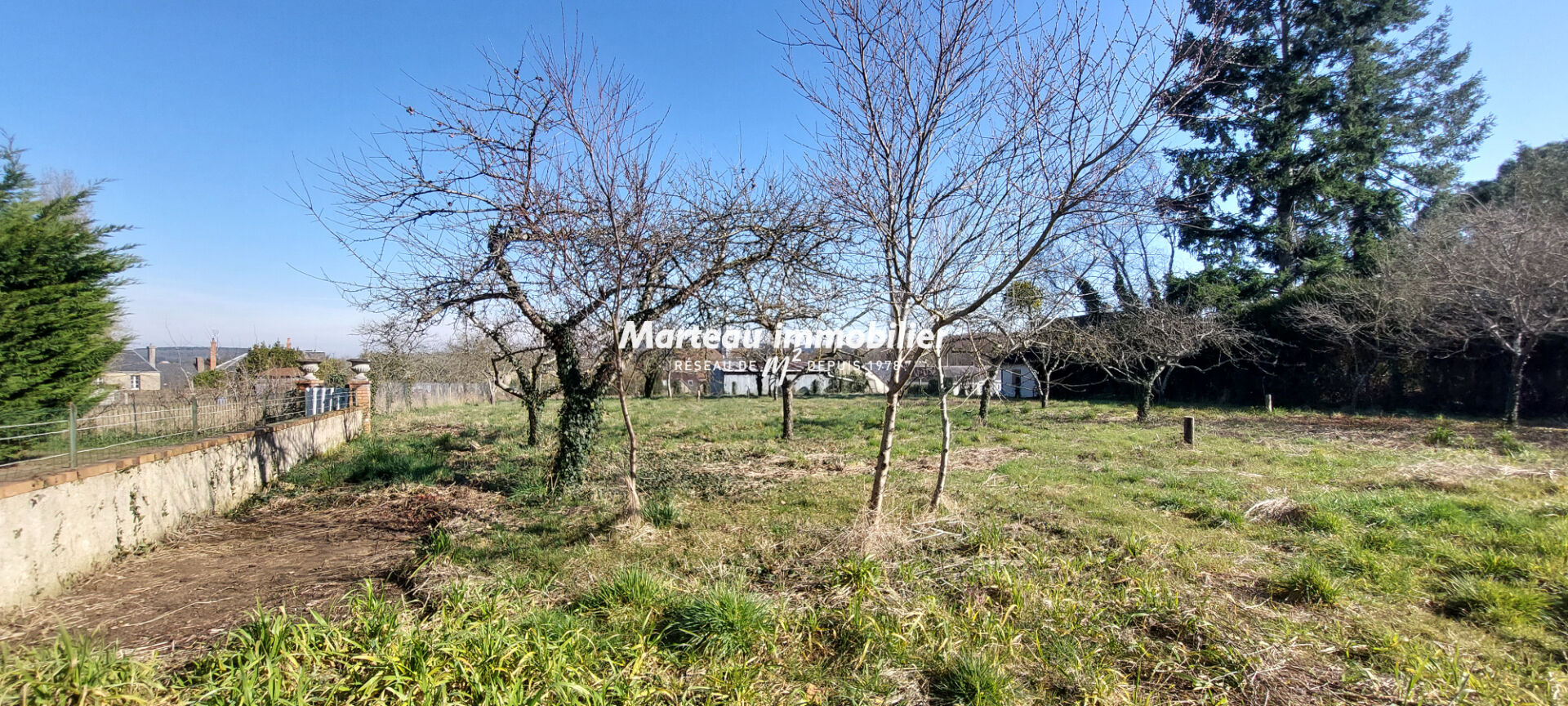 Terrain Lavare 1643 m2