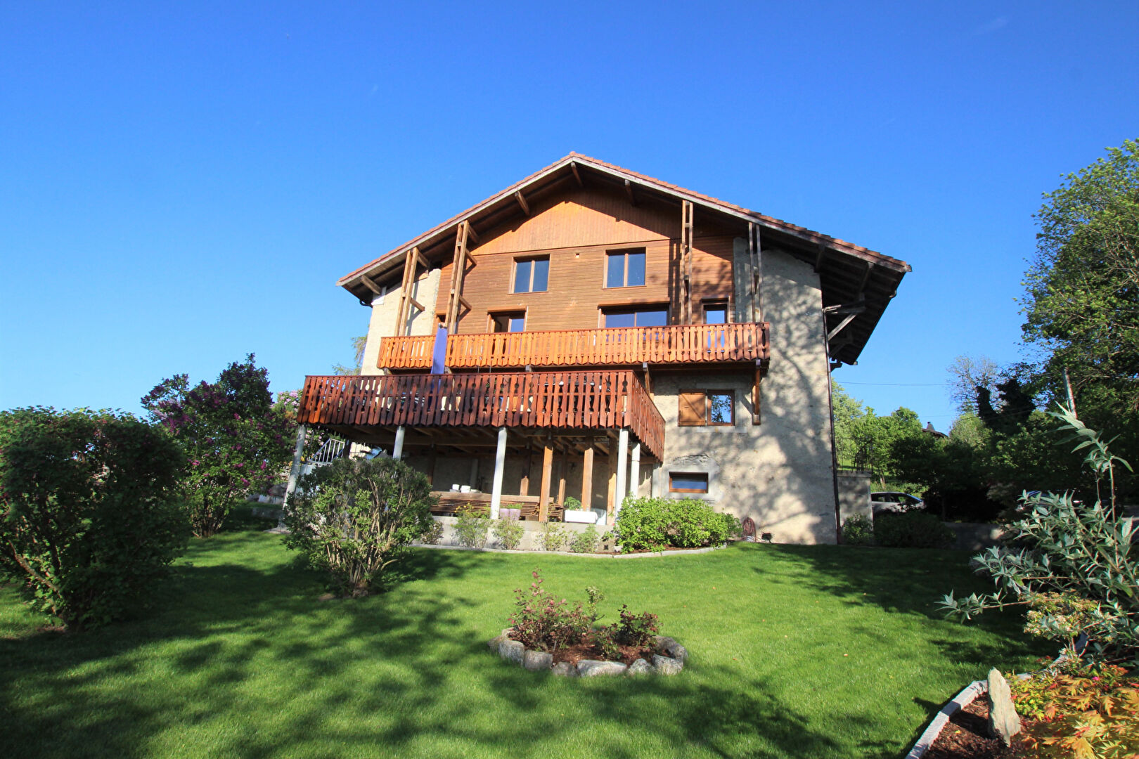 Maison Saint Paul En Chablais 580 m2