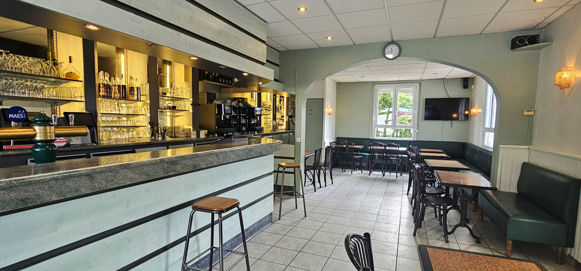 Photo Thonon les Bains. A vendre fond de commerce Bar, restaurant, PMU, FDJ image 3/6