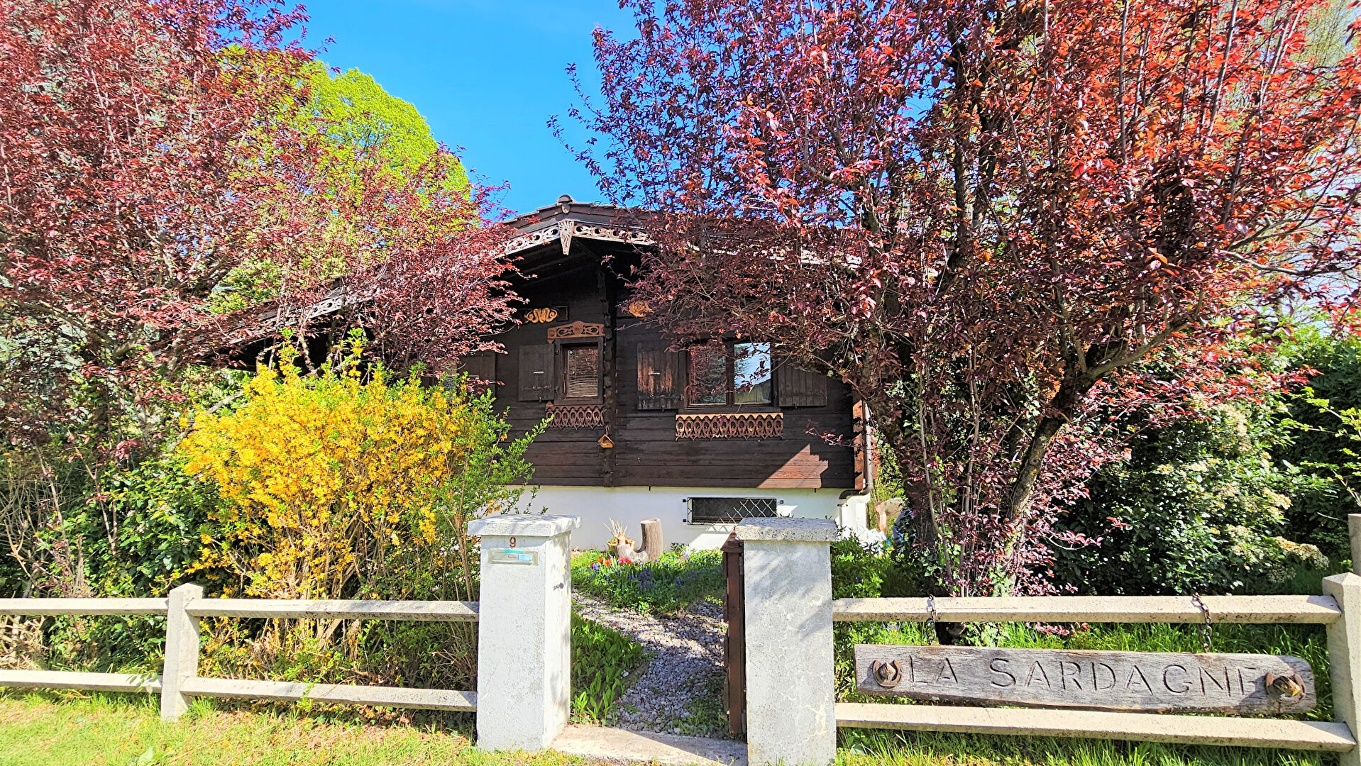 SCIEZ Coquet chalet à rénover