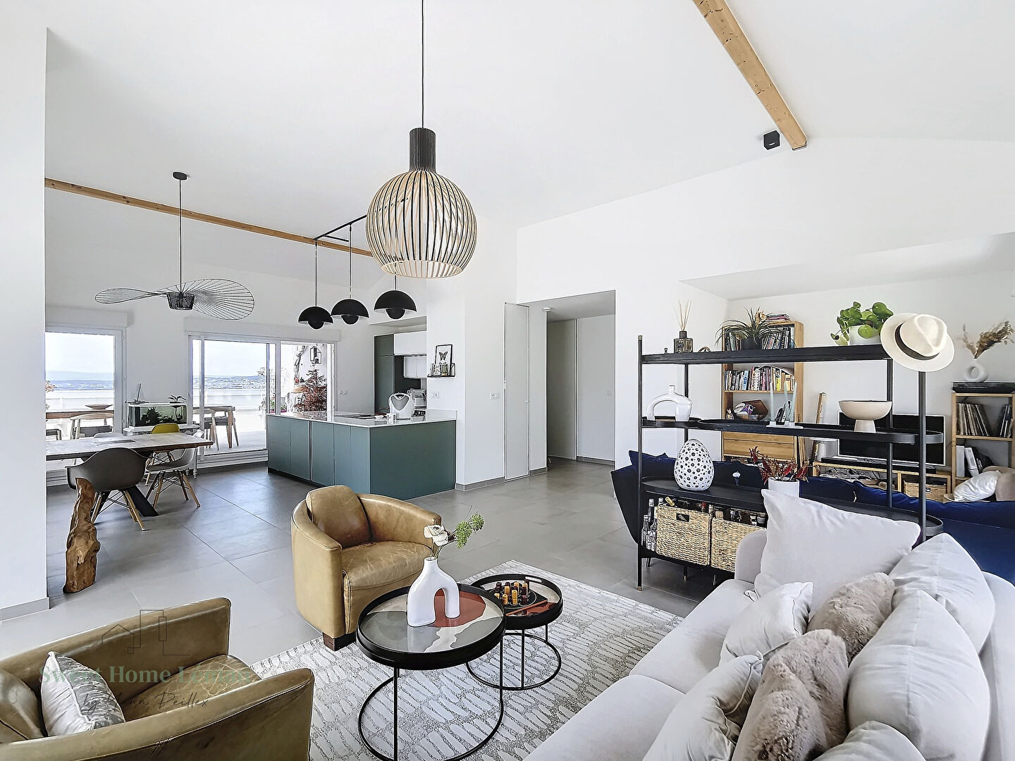 EVIAN - ATTIQUE de 149m² + terrasse 145m² et vue lac panoramique