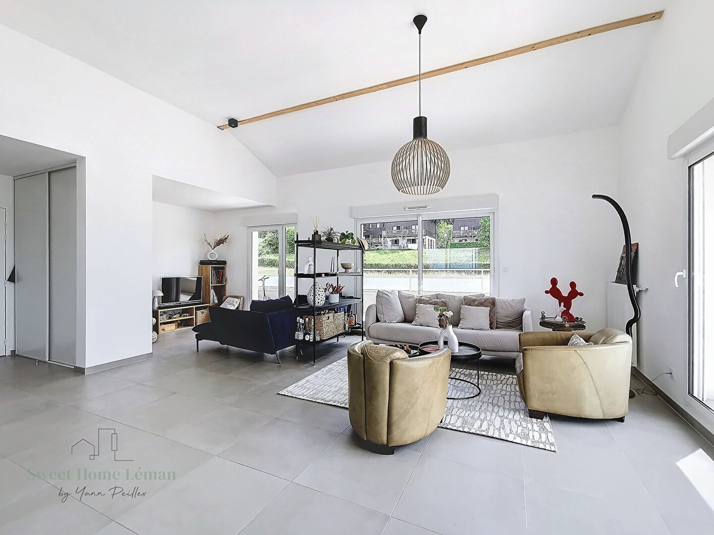 Photo EVIAN - ATTIQUE de 149m² + terrasse 145m² et vue lac panoramique image 3/6