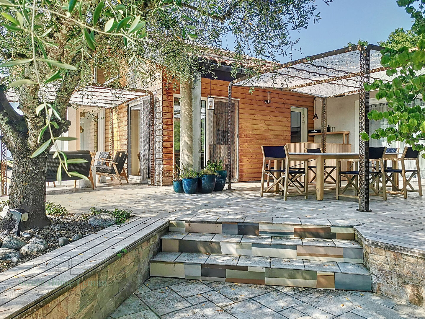 Photo ANTHY - Villa de 220m² sur terrain 3352m² image 3/6