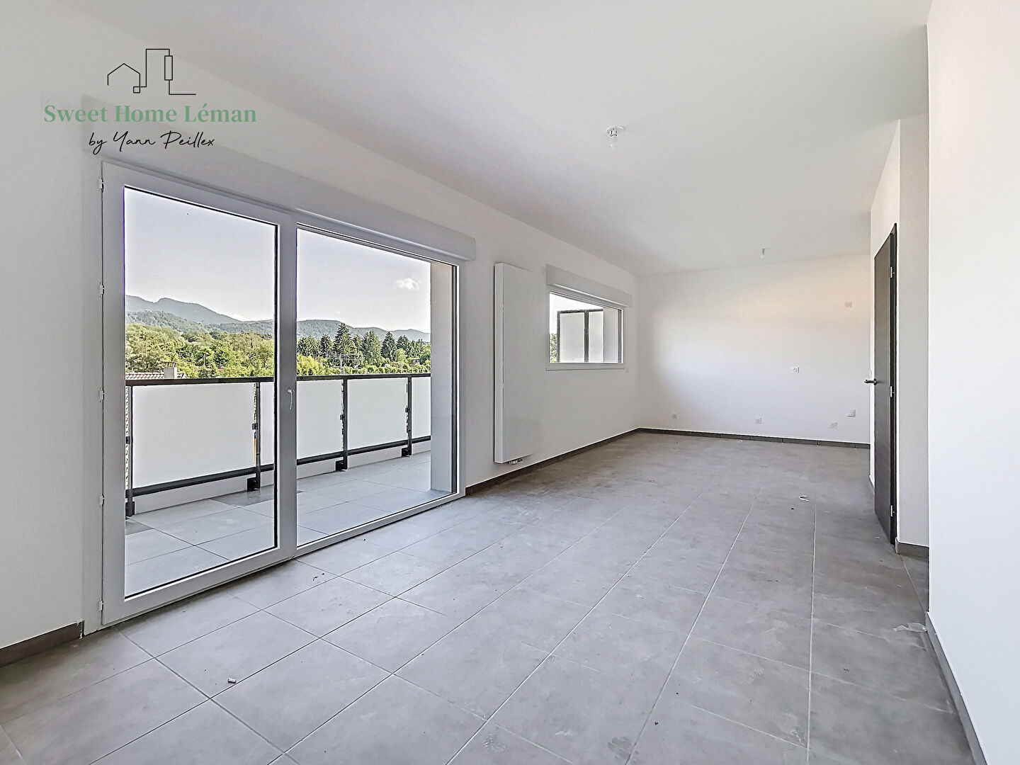 Photo THONON Ouest - Spacieux T4 de 124m² en dernier étage image 5/6