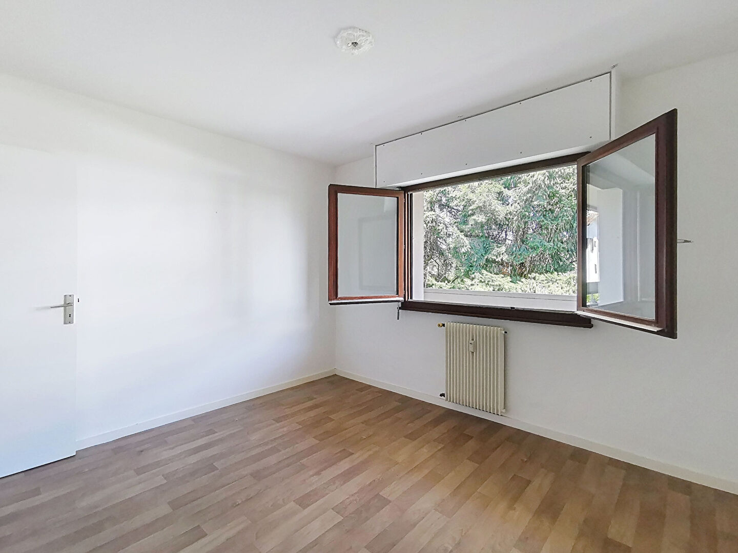 Photo THONON LES BAINS - Appartement 2 pièces - 50 m2 image 4/6