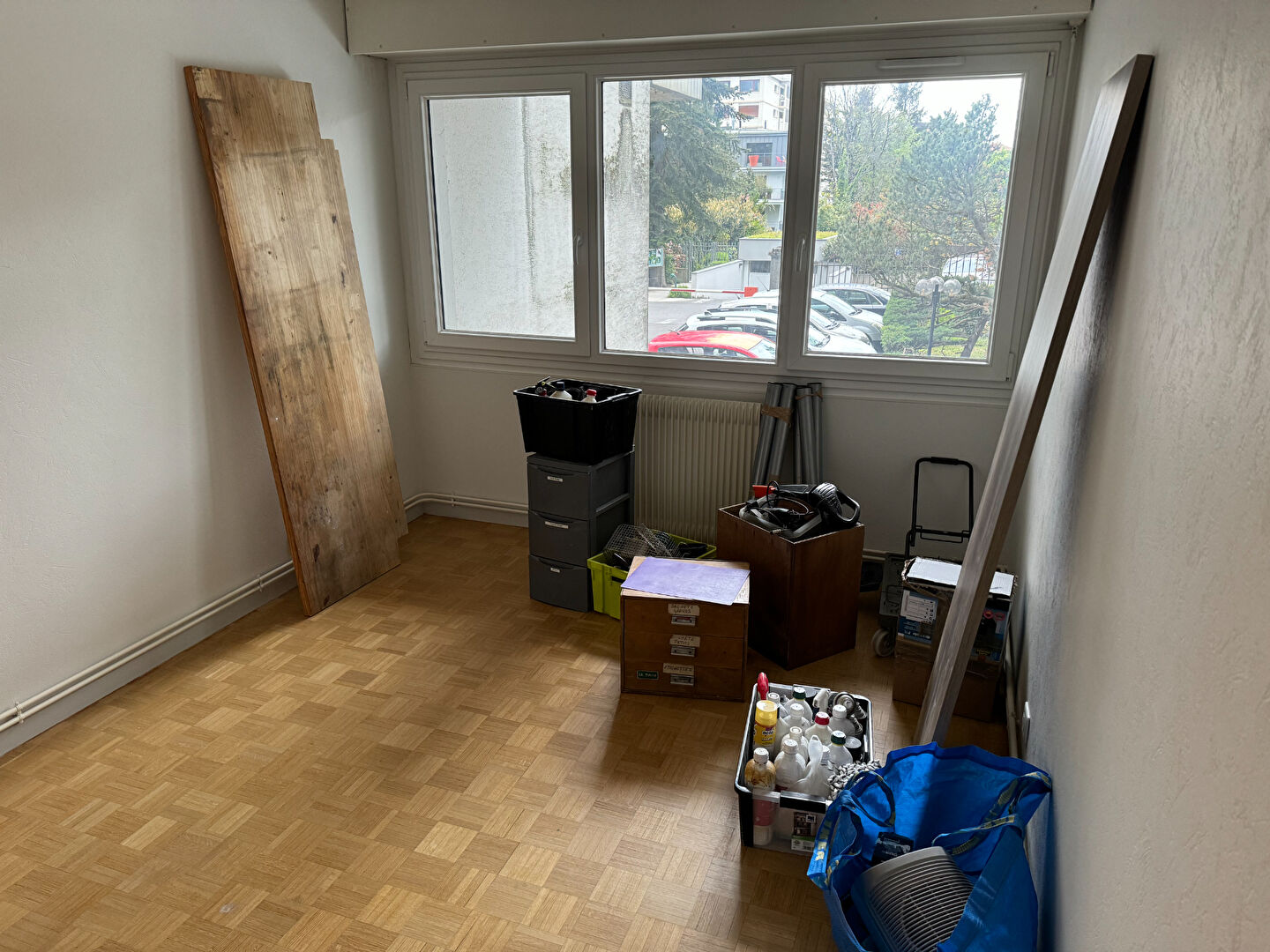 Photo THONON centre - Chambre de service rénovée image 2/6