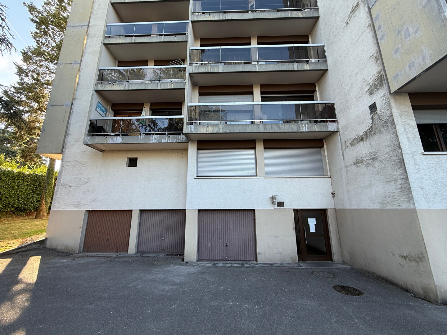 Photo THONON centre - Chambre de service rénovée image 5/6