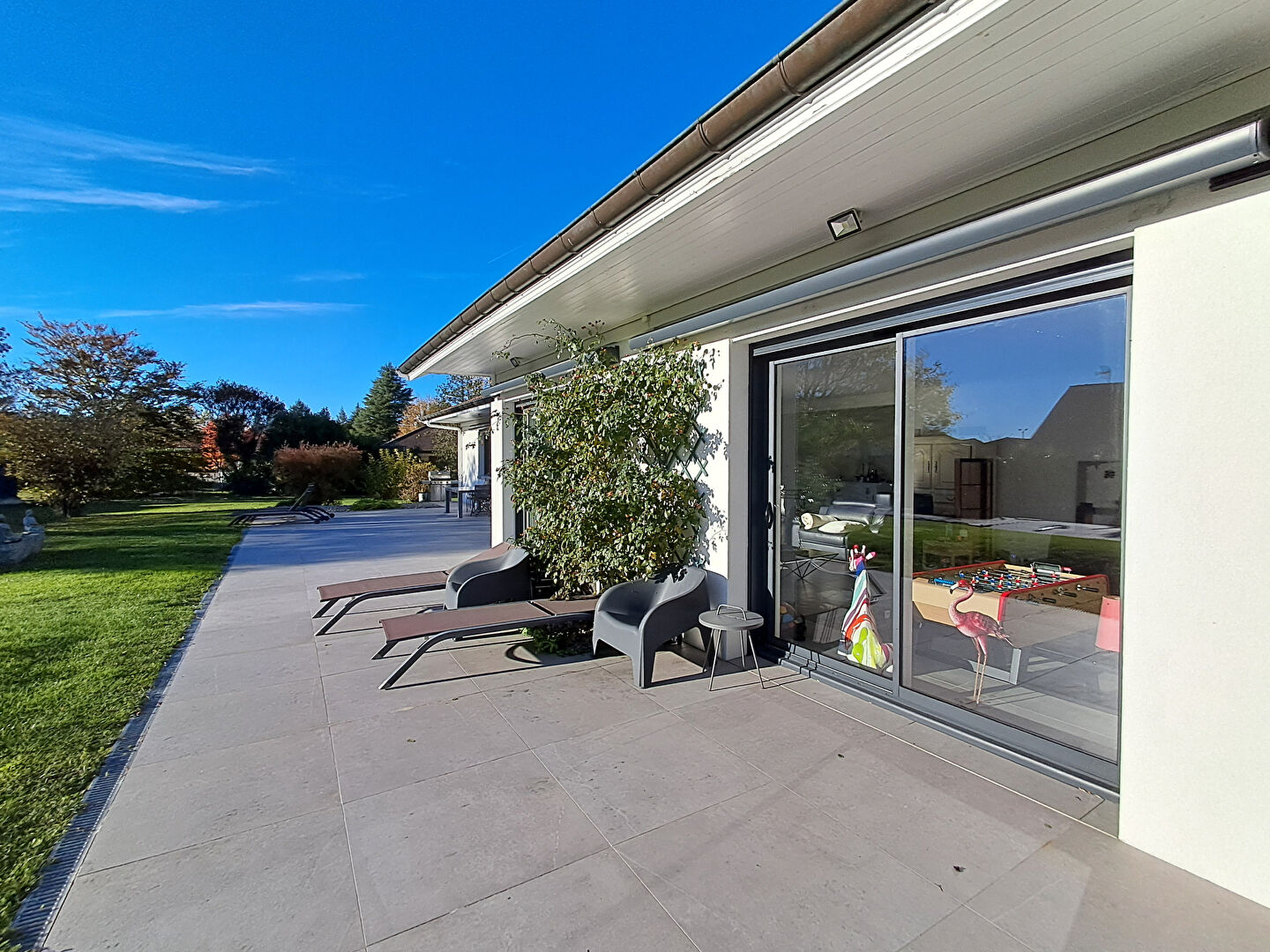 Photo ALLINGES - Villa 7 pièces - 200m2 image 2/6