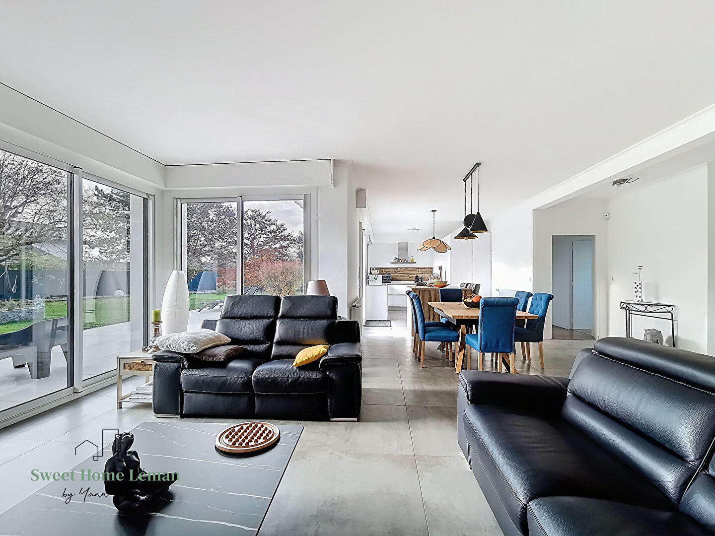 Photo ALLINGES - Villa 7 pièces - 200m2 image 4/6