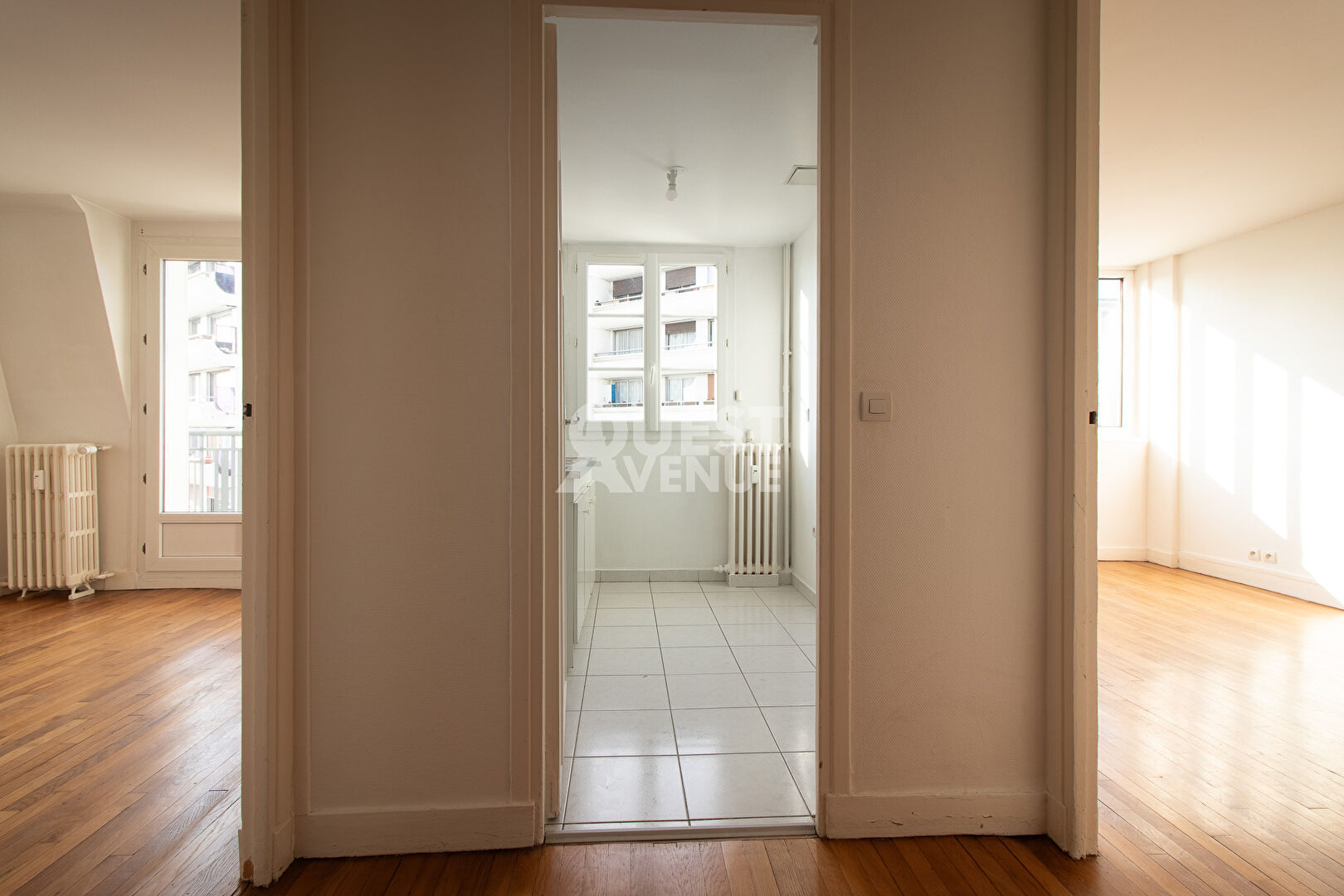 Photo Appartement Paris 3 pièce(s) 53m2 image 1/6