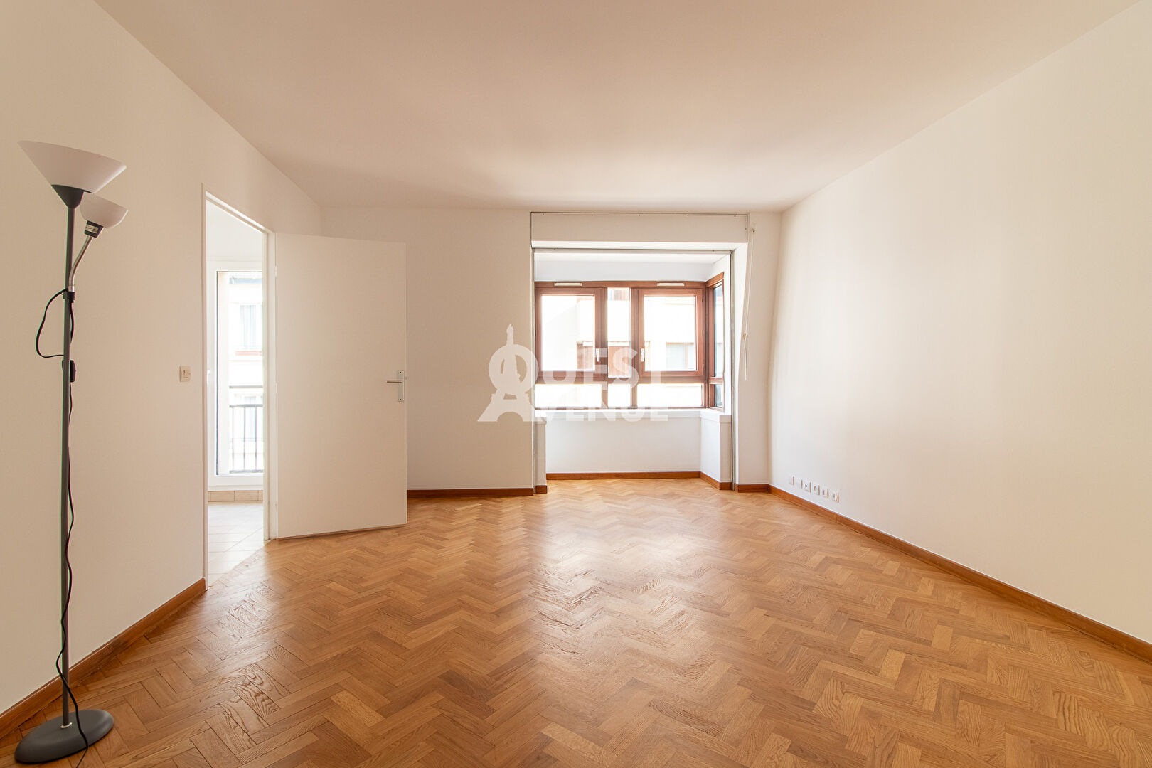 Photo Appartement Paris 1 pièce(s) 35 m2 image 2/6