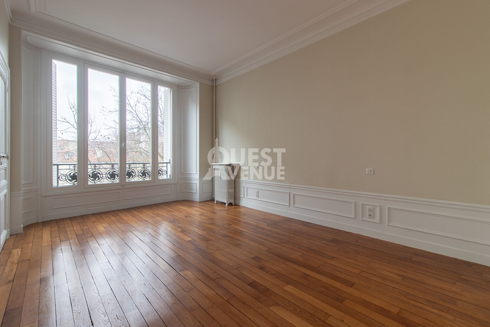 Photo Appartement Paris 7pièce(s) 197 m2 image 3/6