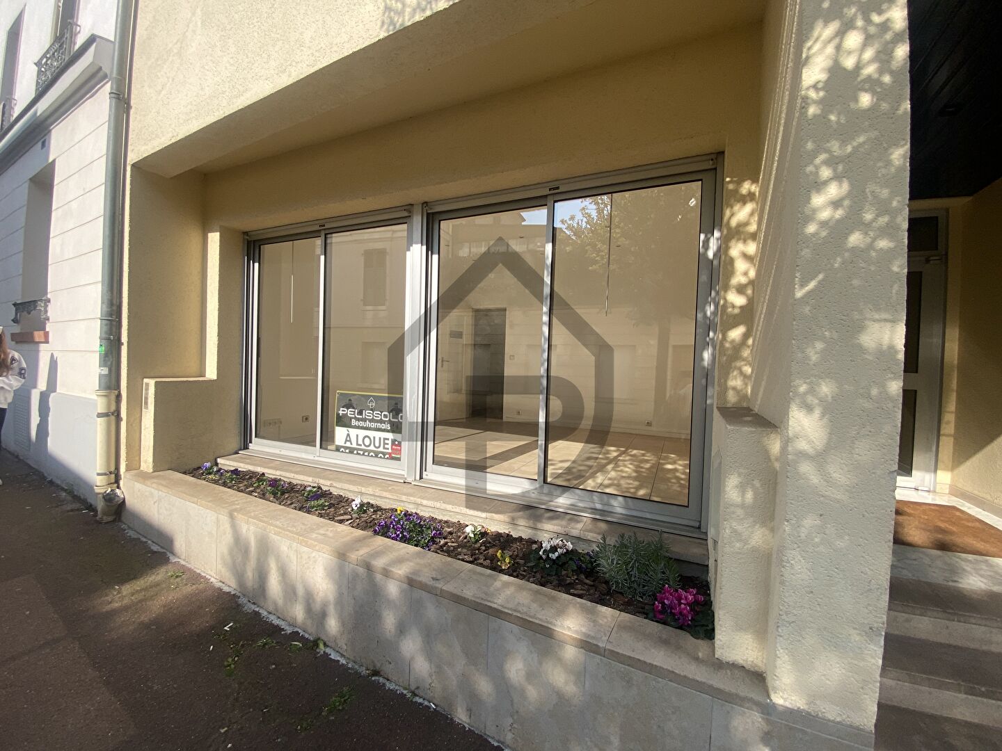 Location Local de 1 pièces 55 m² - RUEIL MALMAISON 92500 | PELISSOLO BEAUHARNAIS  - IMOGROUP photo2