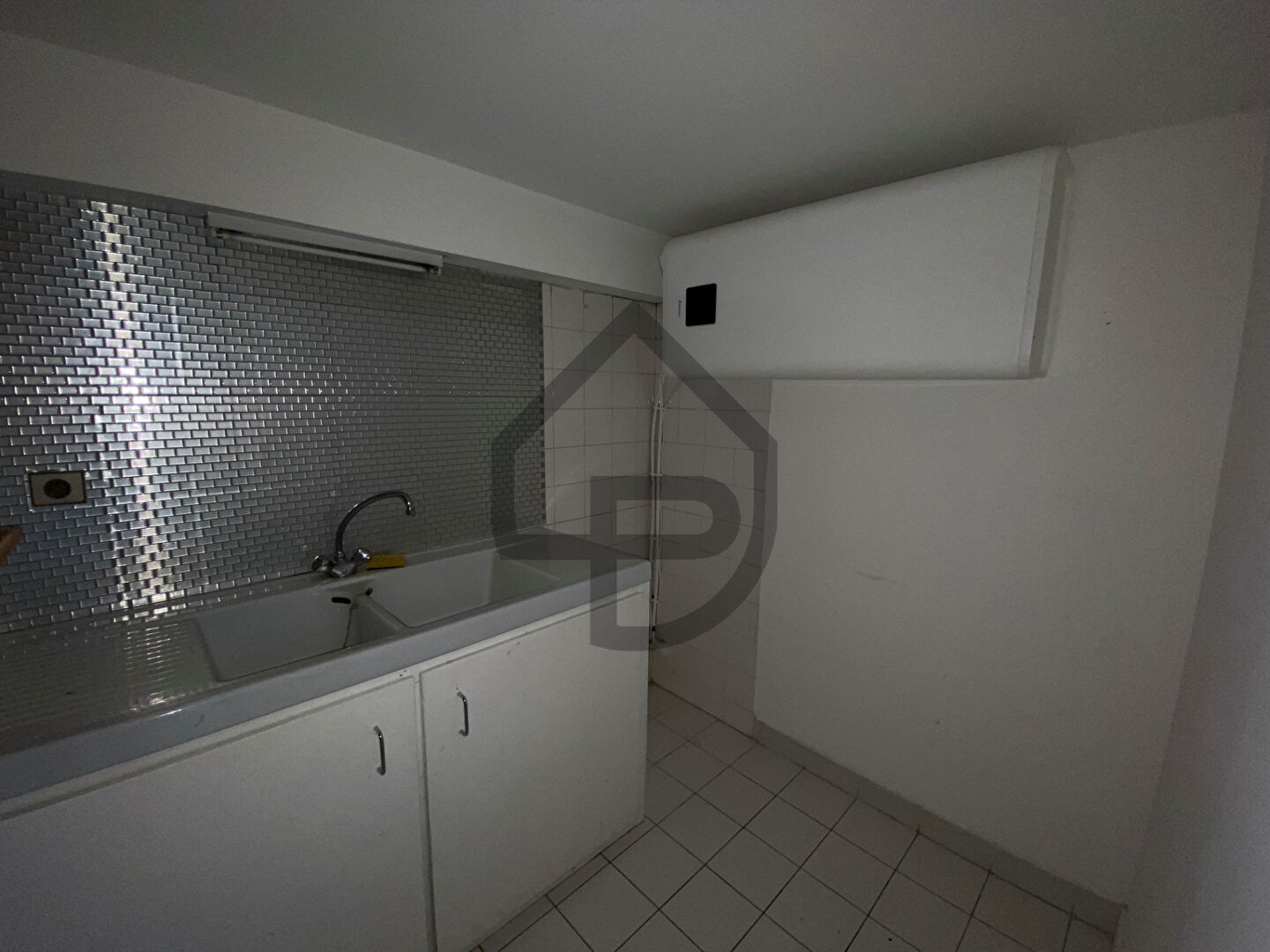 Location Local de 1 pièces 55 m² - RUEIL MALMAISON 92500 | PELISSOLO BEAUHARNAIS  - IMOGROUP photo5