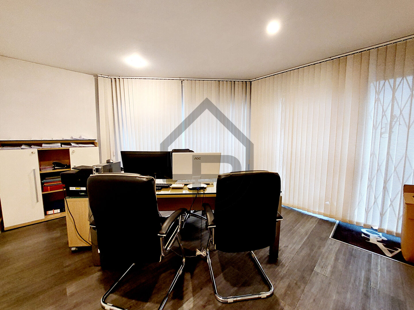 Location Local de 3 pièces 70 m² - PARIS 75011 | PELISSOLO IMMOBILIER CHAMPS-ELYSEES - IMOGROUP photo2