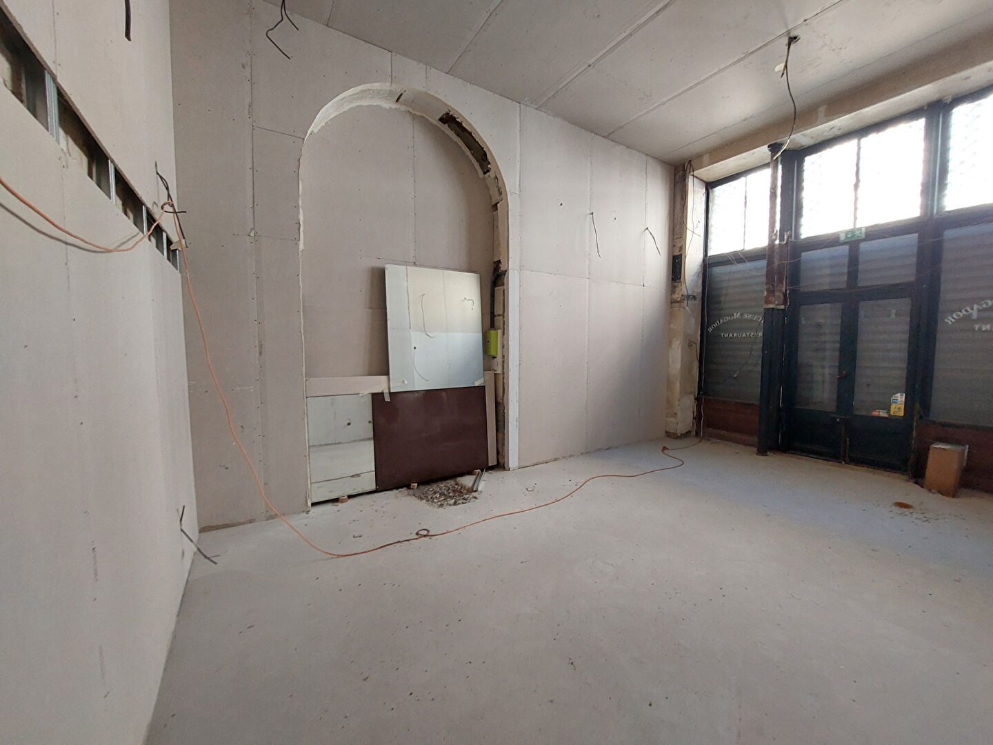 Location Local de 50 m² - PARIS 75009 | PELISSOLO IMMOBILIER CHAMPS-ELYSEES - IMOGROUP photo2