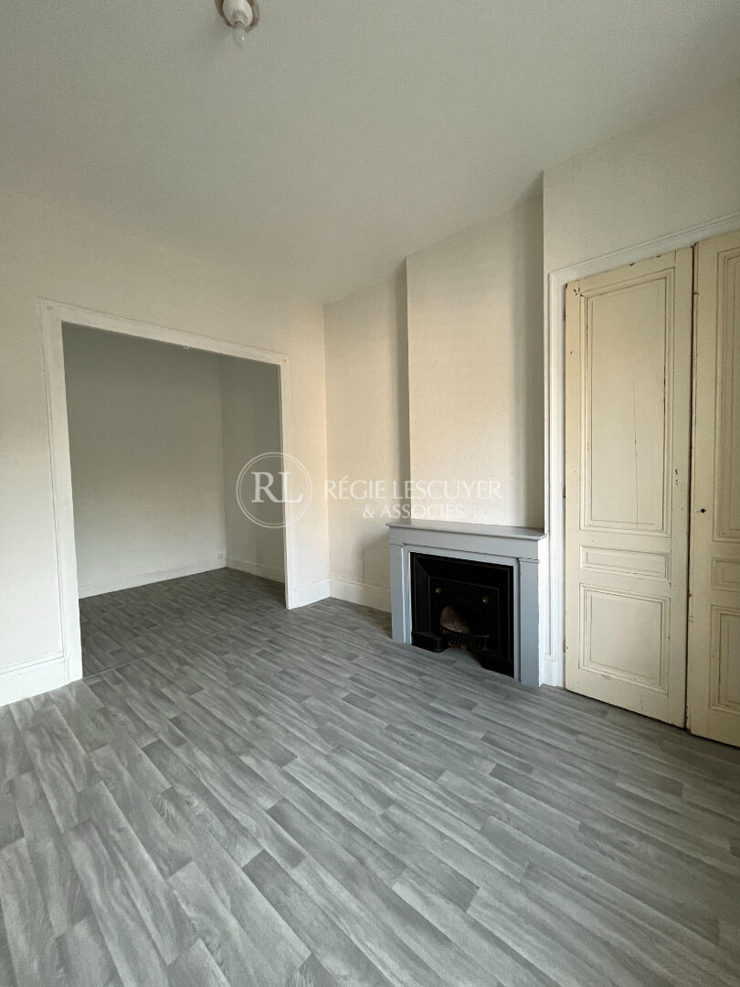 Agence immobilière de 
 REGIE LESCUYER ET ASSOCIES Lyon 6eme - REGIE LESCUYER ET ASSOCIES 
