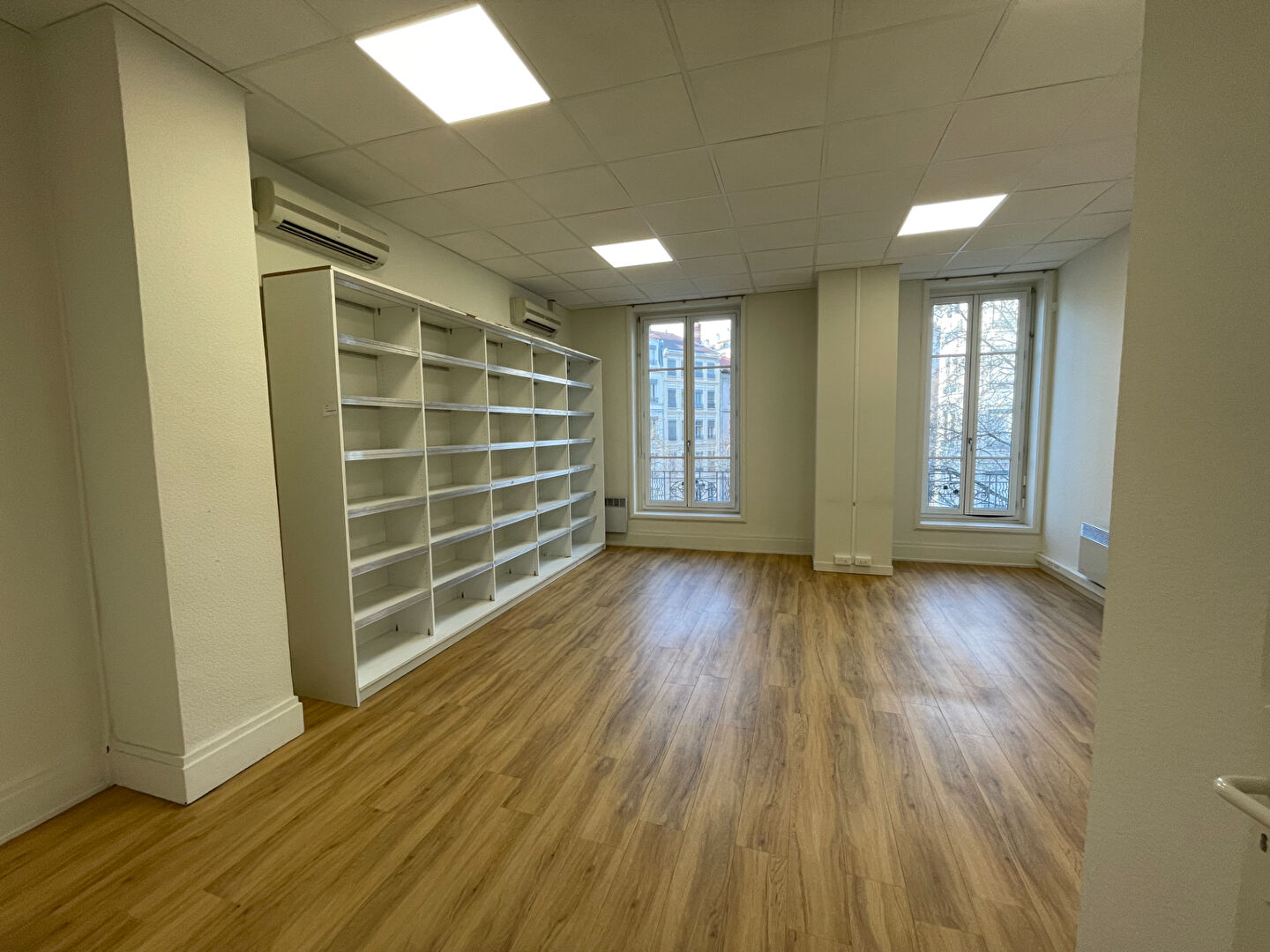 Agence immobilière de 
 REGIE LESCUYER ET ASSOCIES Lyon 6eme - REGIE LESCUYER ET ASSOCIES 
