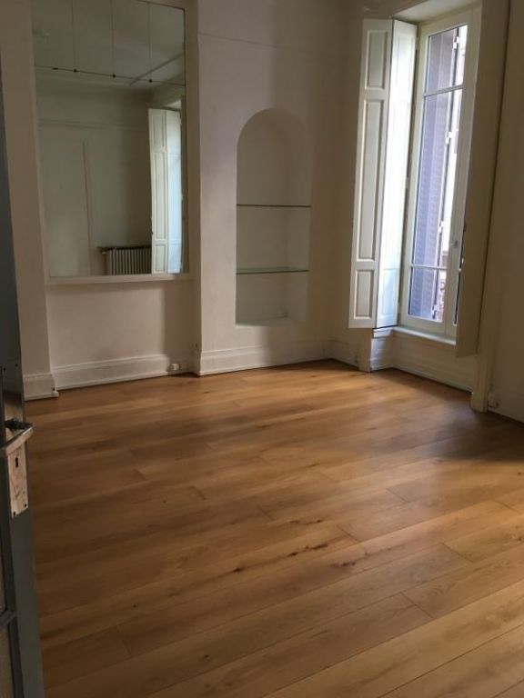 Agence immobilière de 
 REGIE LESCUYER ET ASSOCIES Lyon 6eme - REGIE LESCUYER ET ASSOCIES 

