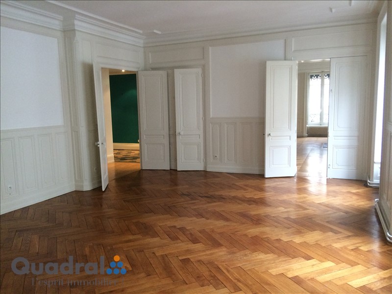 Agence immobilière de 
 REGIE LESCUYER ET ASSOCIES Lyon 6eme - REGIE LESCUYER ET ASSOCIES 
