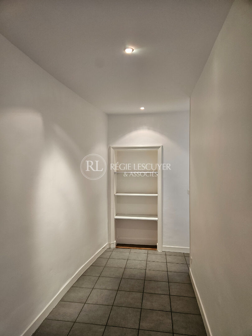 Photo F3 - 23 QUAI DE BONDY 69005 LYON image 4/6